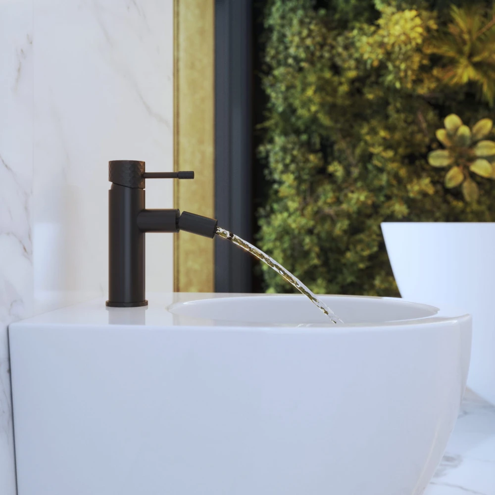 Bateria bidetowa stojąca jednouchwytowa kran bidet ruchomy GLAMI czarny Granitan – ujęcie z bliska / detal