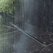 ODPŁYW LINIOWY POD PŁYTKĘ 70 cm STAL SYFON PRYSZNIC BRODZIK LUNO INOX Granitan – ujęcie z bliska / detal