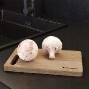 Deska do krojenia GRANITAN naturalne drewno – ujęcie z bliska / detal