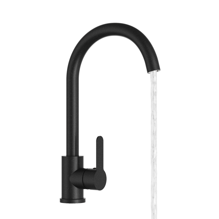 DECO PLUS czarna nakrapiana_u2_woda strumien